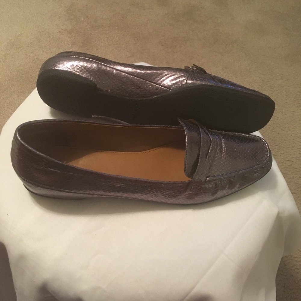 Shoes - Picture 3 of 5